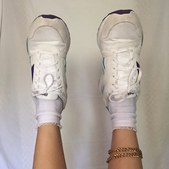 80’s/ 90’s inspo Reebok’s - Picture 5 of 7